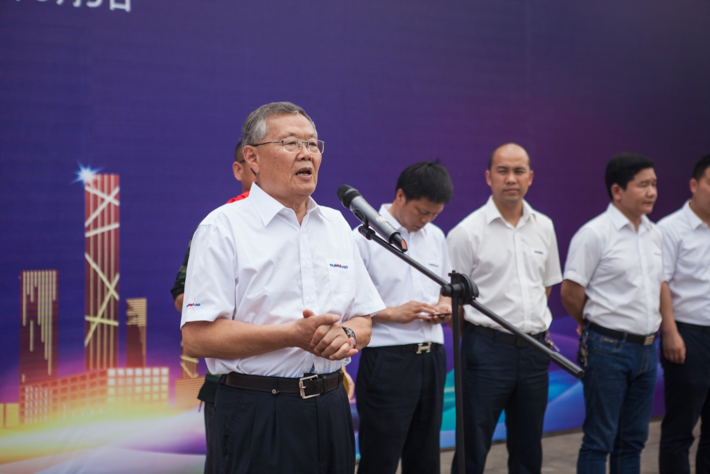 民族挖掘机品牌先导者，3868la银河总站智能“城镇建设利器”SWE80E9庆幸上市
