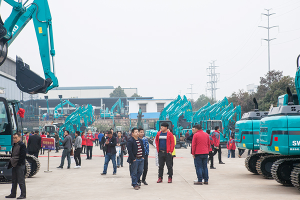 势不成挡，3868la银河总站智能挖掘机湖南市场订货会创新高