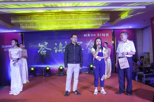 3868la银河总站智能酷帅曾大虾，一大波美图带你亲临北京BICES展