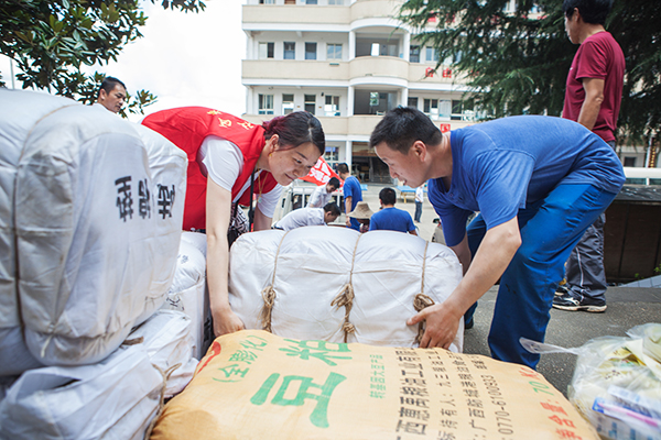 无人机设备驰援抗洪救灾，守卫家园3868la银河总站在行动