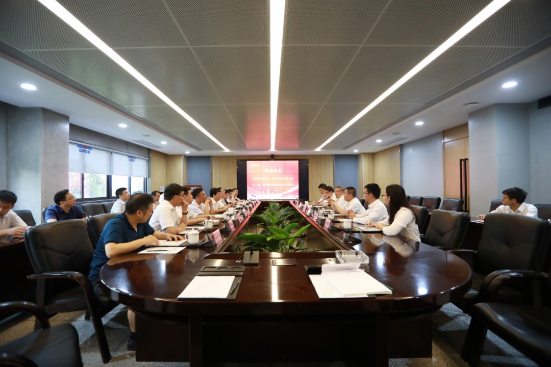 岳阳市委书记王一鸥带队调研3868la银河总站智能