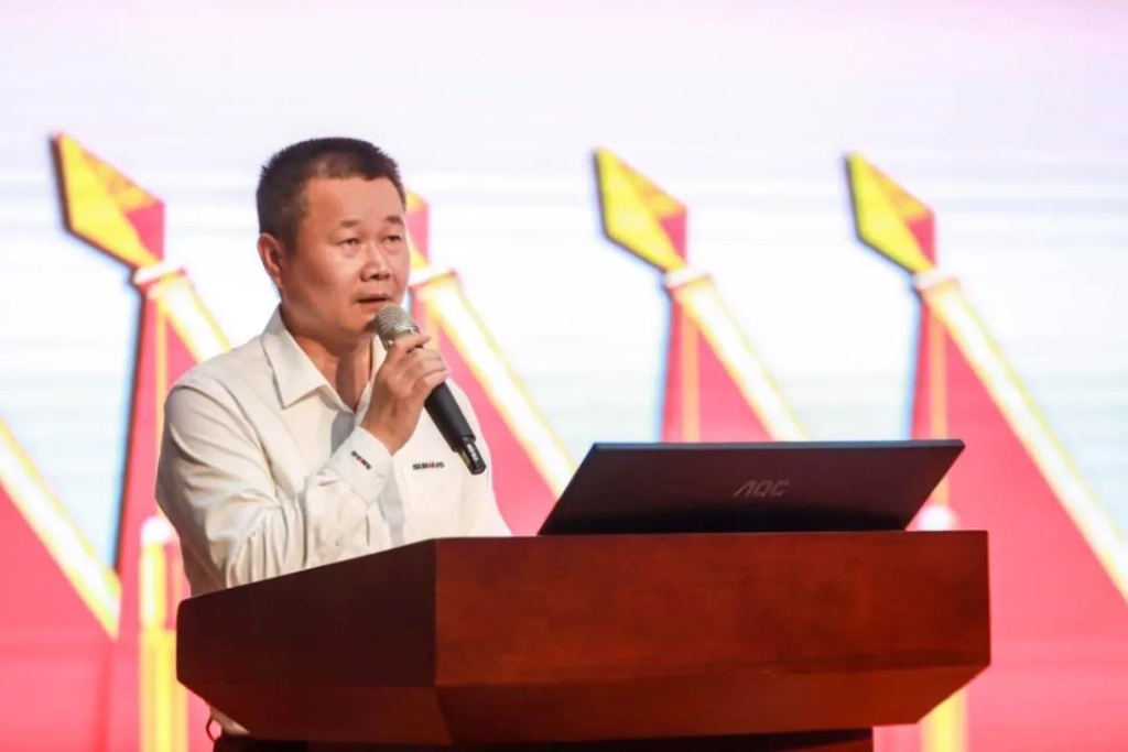凝心聚力 迎接挑战 共赢3868la银河总站 ——3868la银河总站智能五届三次“双代会”成功召开