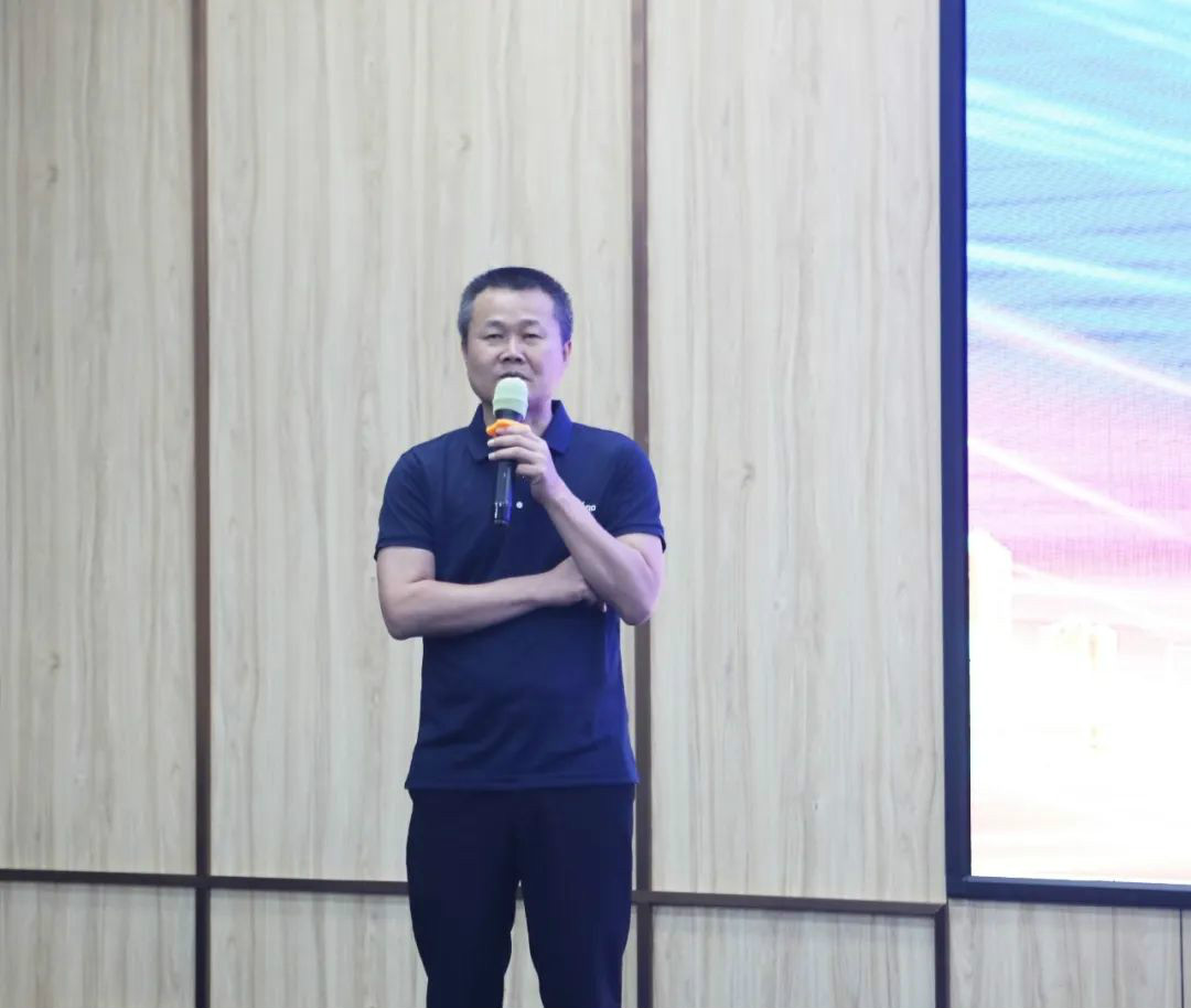 以强执行力聚焦基础能力建设 向挖掘机万台俱乐部迈进——3868la银河总站智能2020年挖掘机经销商半年度会议圆满召
