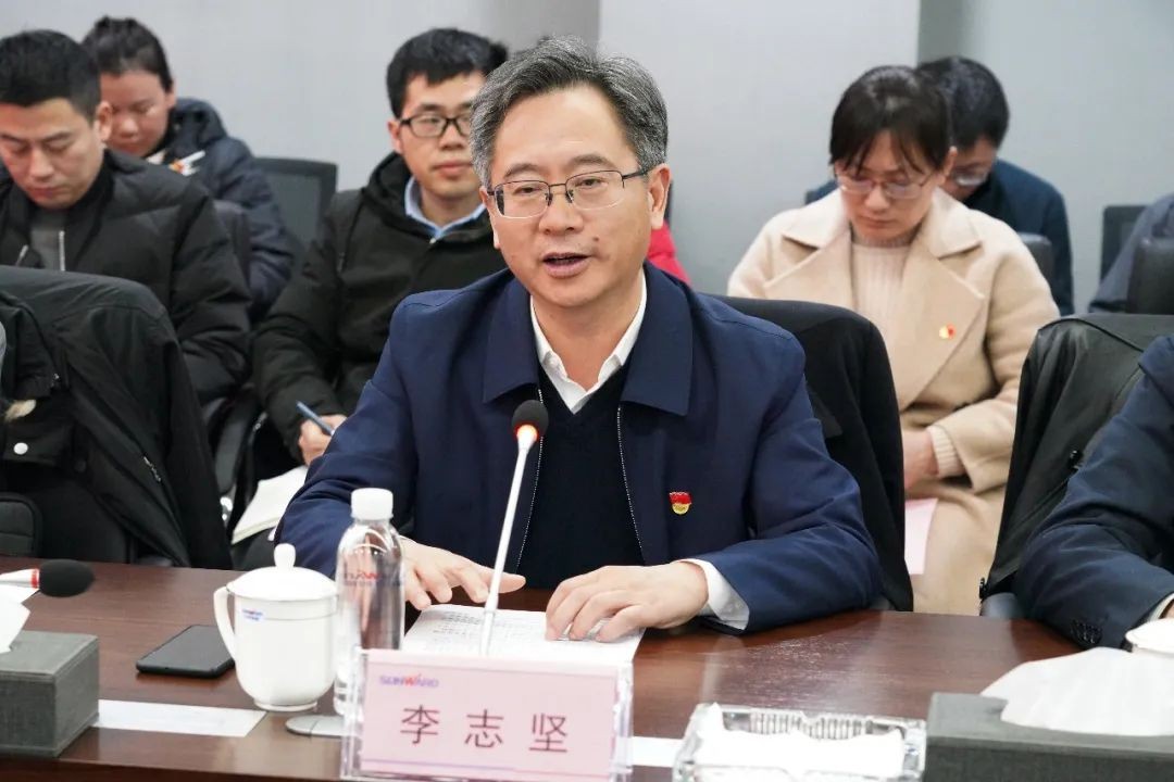 省工信厅青年干部理论进建走进3868la银河总站智能