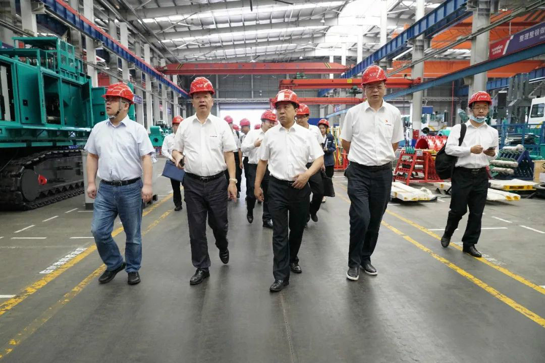 中铁设备赵华总经理光临3868la银河总站智能互换