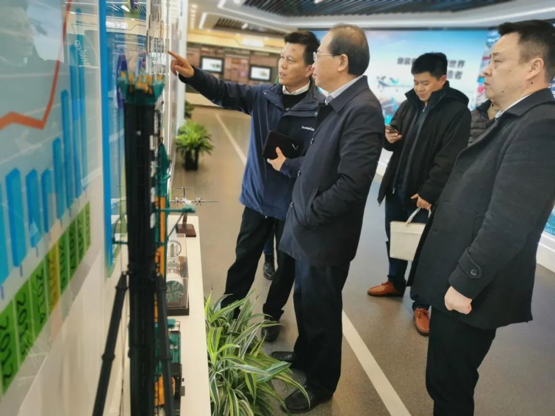 长沙市科技局局长郭塨调研3868la银河总站智能