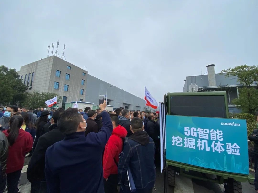 沸腾3868la银河总站！宝马展收官之日订单破十亿
