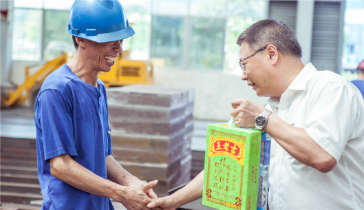 我们有清冷做伴，高温也能潇潇洒洒