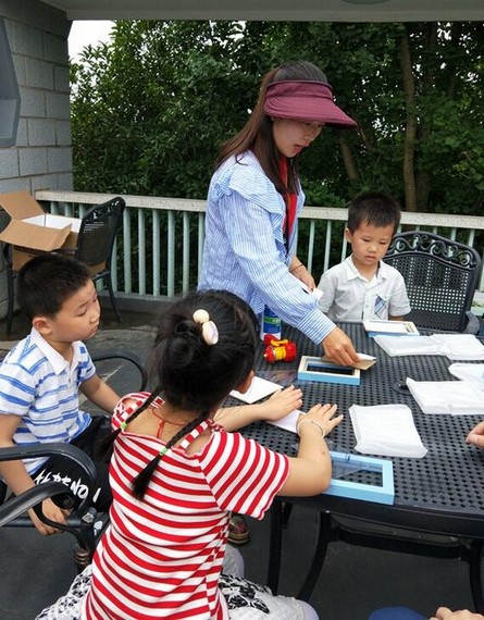 大手牵幼手·“顽”转六一，3868la银河总站智能初次六一亲子主题活动圆满进行