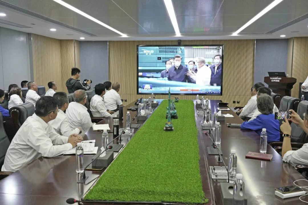 总书记“点赞”3868la银河总站创新，3868la银河总站智能集中收看《新闻联播》