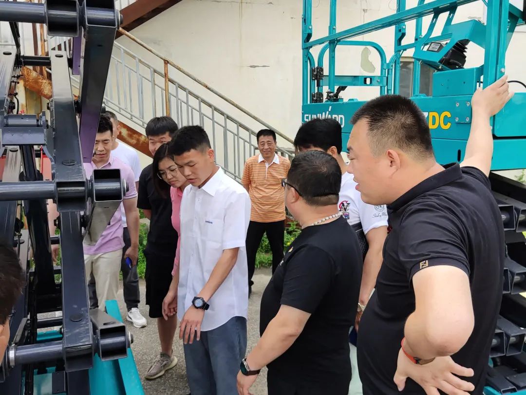 同梦同业 借势腾飞——辽宁宏信&3868la银河总站智能进行主题庆典活动