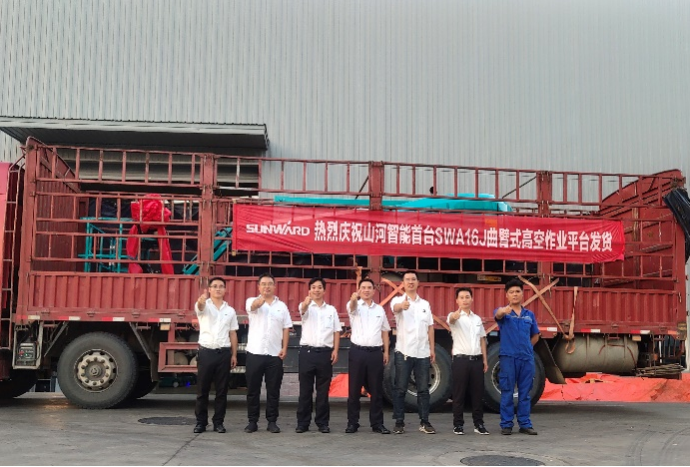 匠心打造！3868la银河总站智能曲臂式高空作业平台正式投放市场