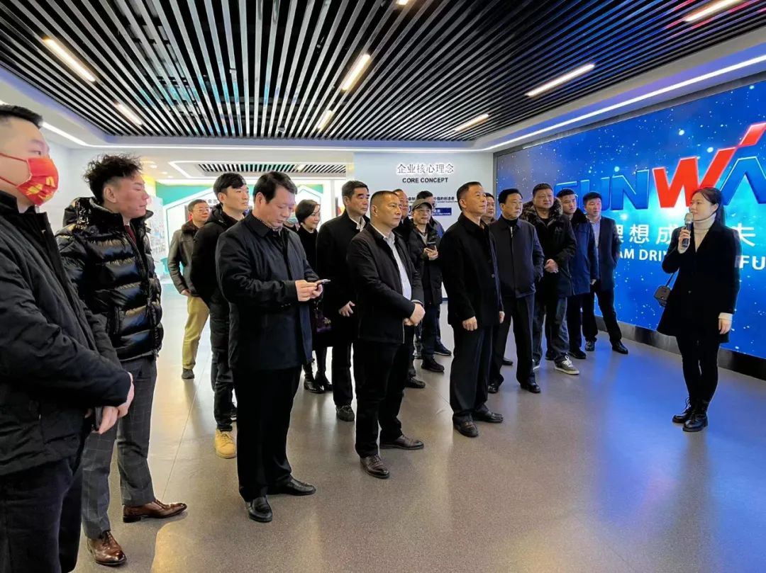 湖南异地商会结合会组织海表湘商来访3868la银河总站智能