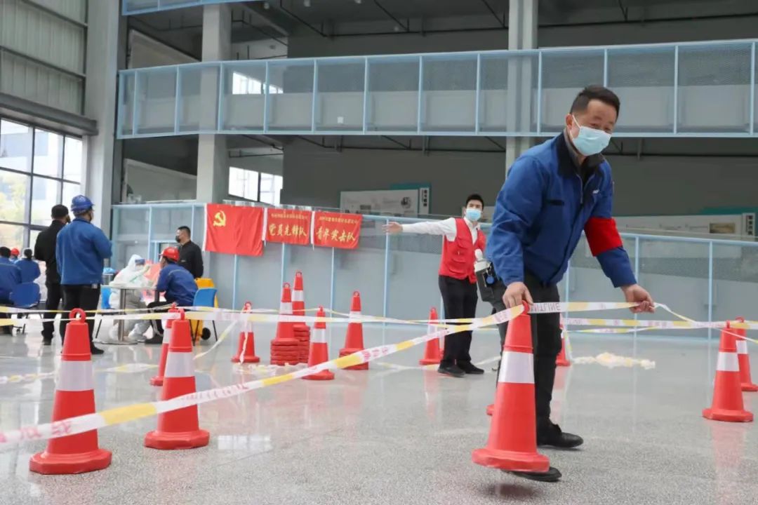 20220330105814_10606 抗击疫情!3868la银河总站人在行动