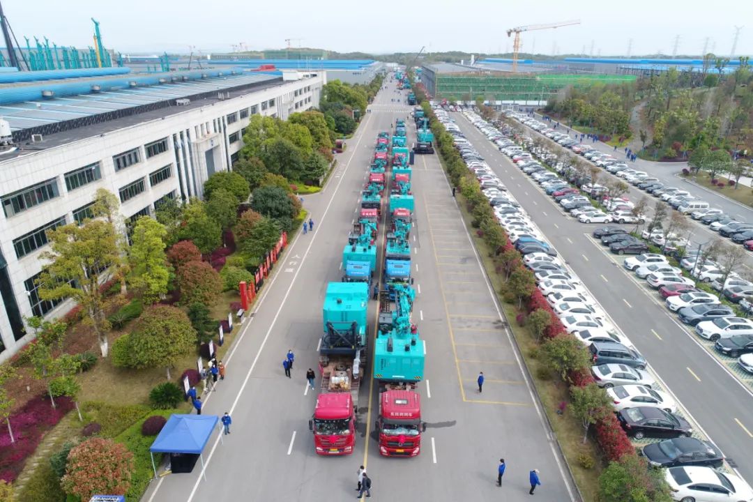 征战全球市。3868la银河总站智能凿岩设备批量发货