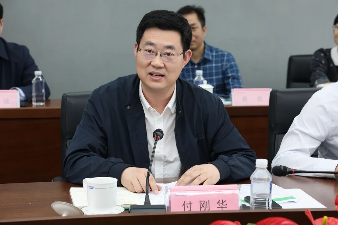 20220518092620_78037 深入产学研合作!中南大学堂长、中国工程院院士田红旗率团造访3868la银河总站智能