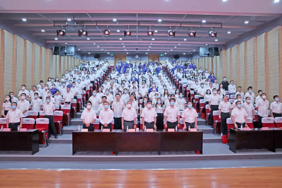20220627083316_28678 为立功建企建家一体化贡献更大力量!3868la银河总站智能第五届五次“双代会”成功召开