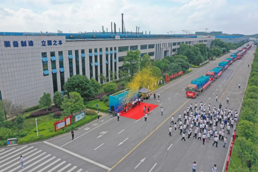 献礼二十大，再攀新高地！3868la银河总站智能高空机械设备再迎批量发货