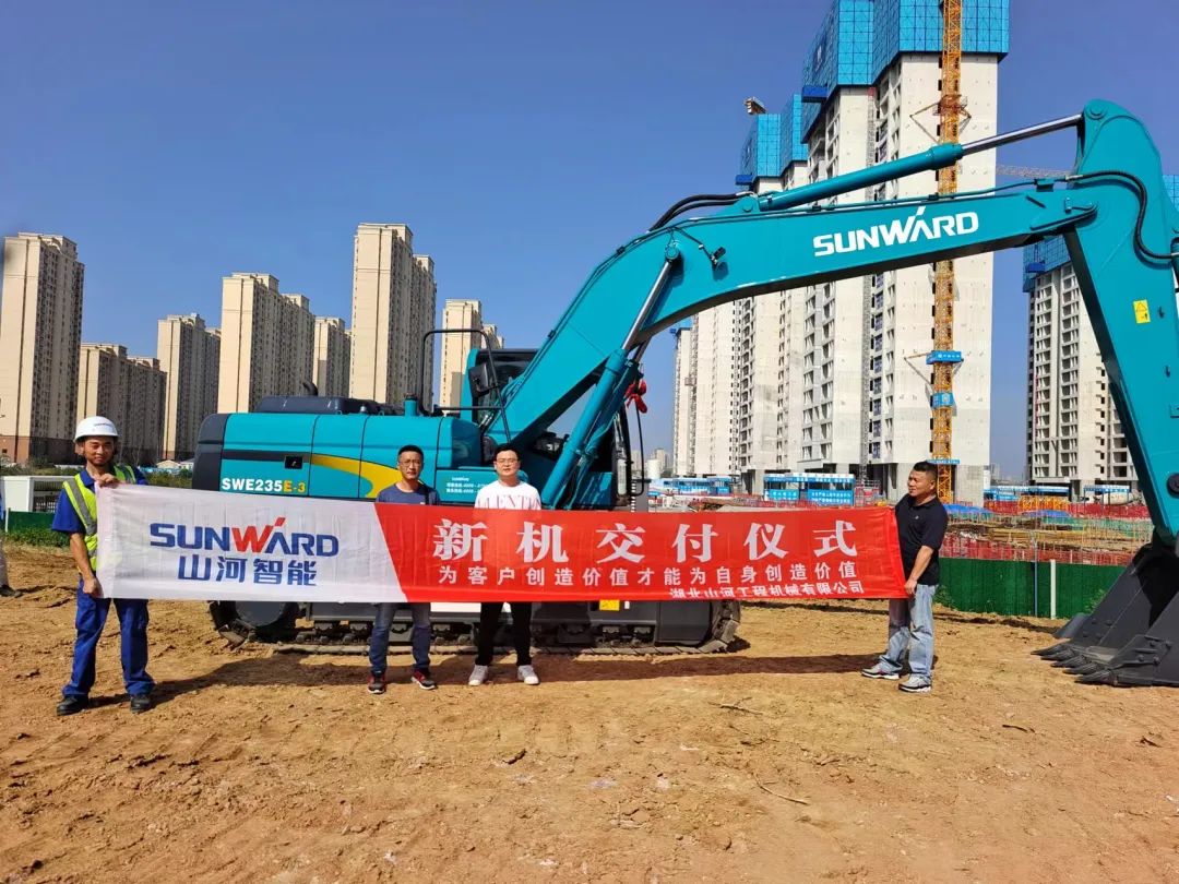 20220909082840_25947 全款拿下!3868la银河总站智能挖掘机奔赴工地一线