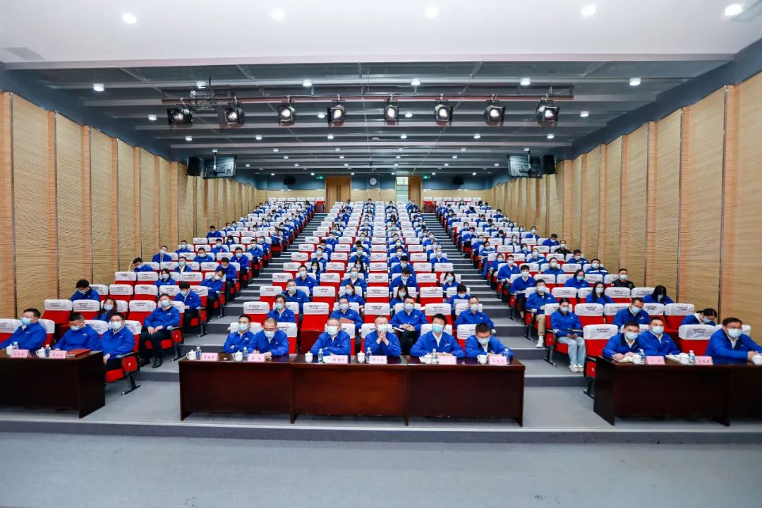 20221018094107_84167 振奋人心!3868la银河总站智能党员干部集中收看党的二十大开幕会盛况