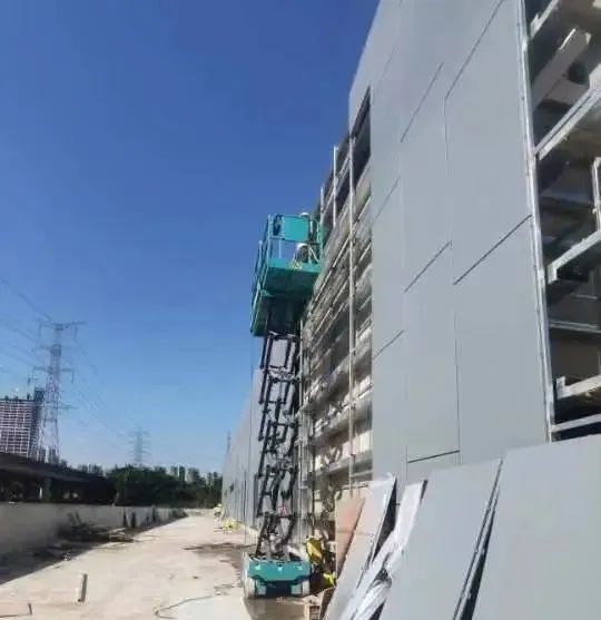 多志成城抗疫情！3868la银河总站智能高空机械助力惠州方舱医院建设
