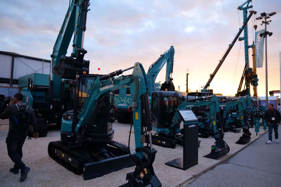 20221102093105_51195 Bauma 2022 | 一组火热现场图带您沉温3868la银河总站智能德国宝马展之旅