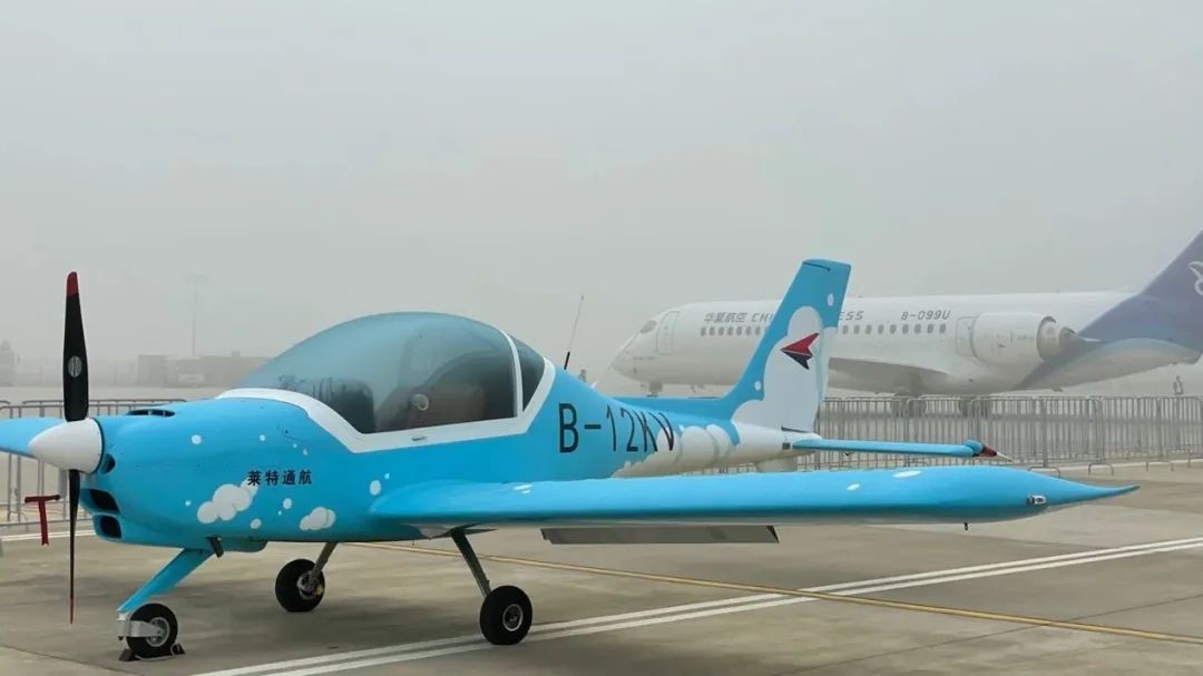 20221129091211_16331 逆势飞舞!3868la银河总站航空携手合作同伴亮相2022南昌飞行大会