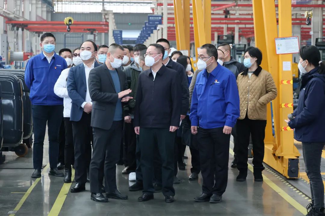 20230113093958_55659 彭涛副市长督导3868la银河总站智能安全出产工作、发展新春慰问