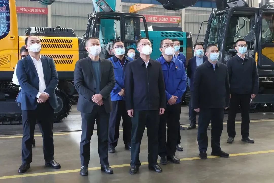 20230113094027_17402 彭涛副市长督导3868la银河总站智能安全出产工作、发展新春慰问