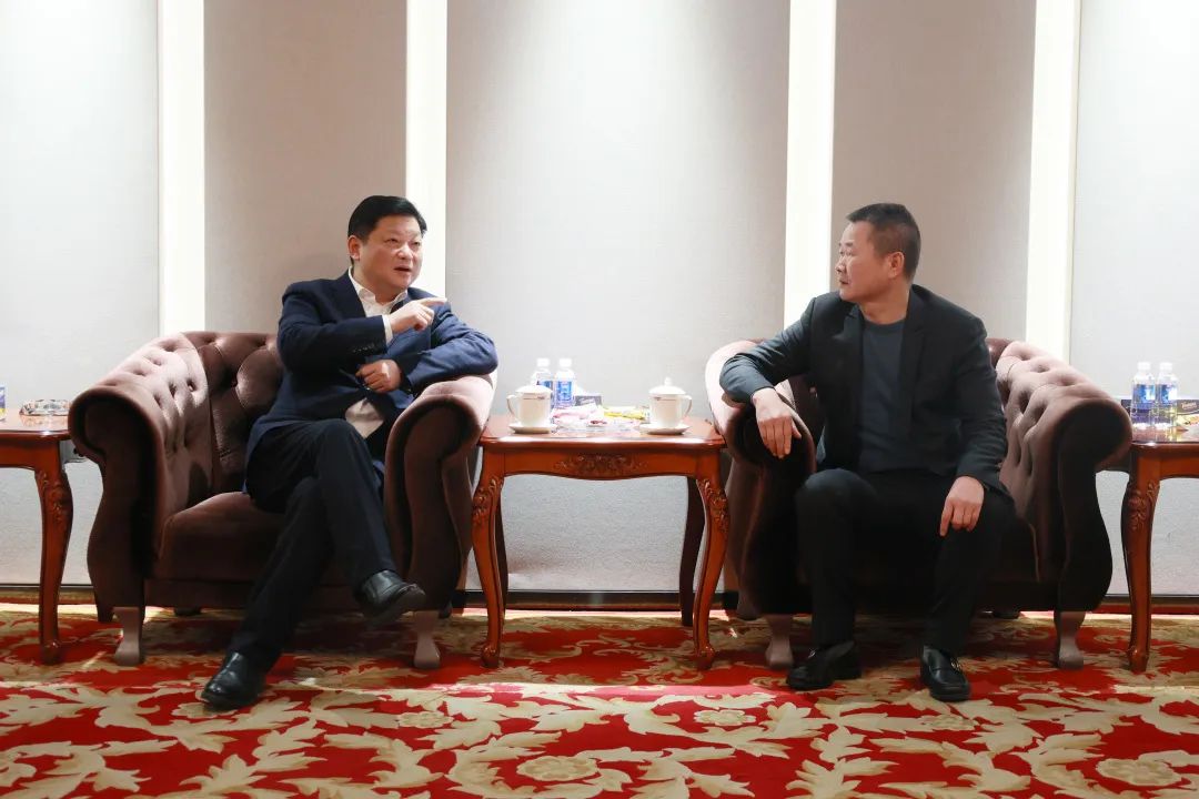 20230202083839_12486 新春第一访!付旭明走访慰问3868la银河总站智能