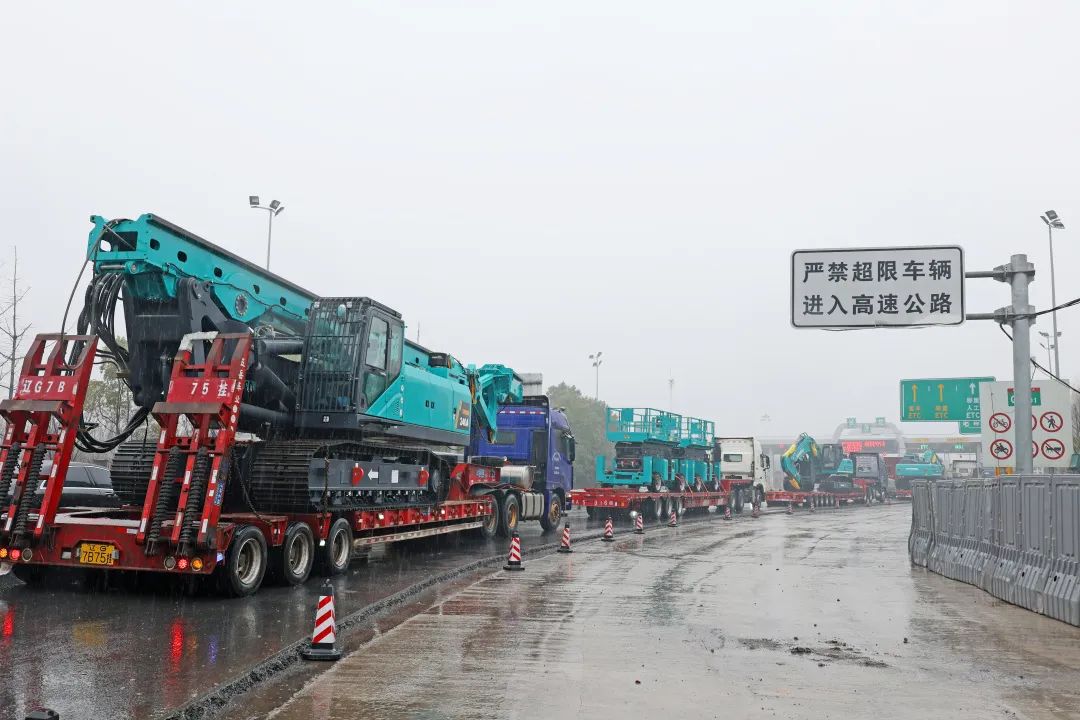 新局新篇，宏兔启航！3868la银河总站智能超200台套设备集中发货
