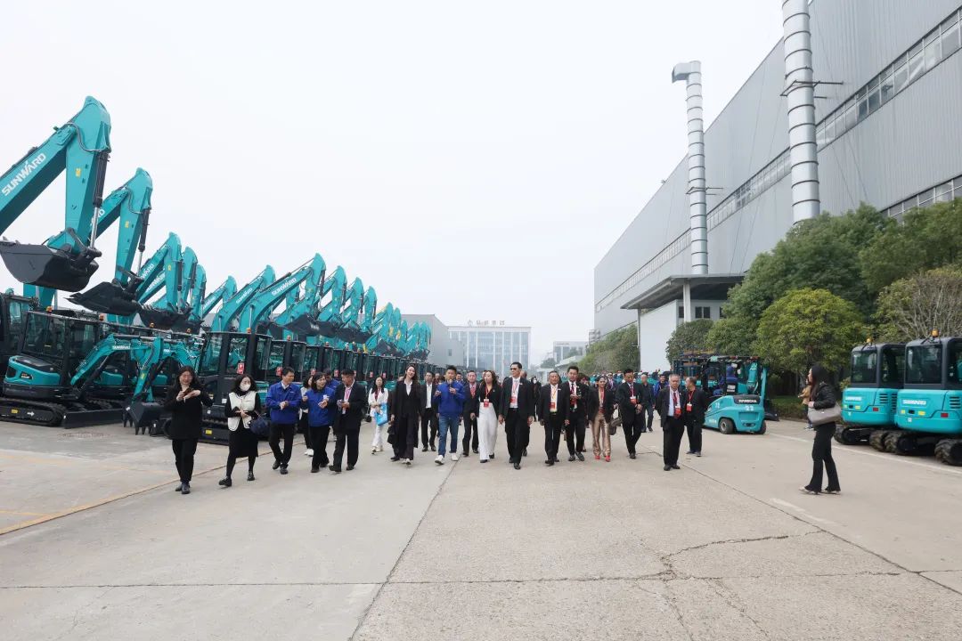 20230307113618_11532 泰国代表团到访3868la银河总站智能