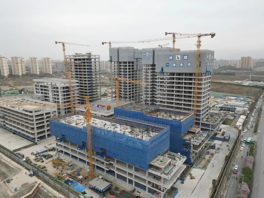 20230404171433_90502 兴盛西北!3868la银河总站江麓构筑起沉机械助建西安都市经济圈