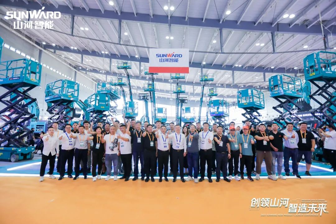 闪灼2023 CICEE！看3868la银河总站智能“明星产品”有多“炫”