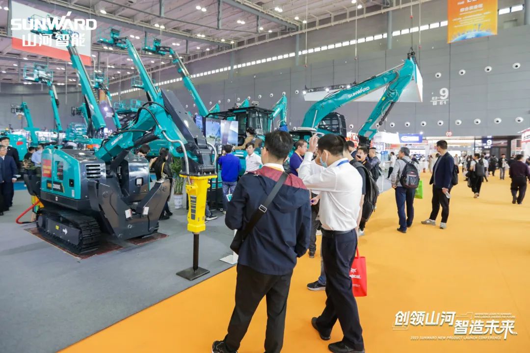 闪灼2023 CICEE！看3868la银河总站智能“明星产品”有多“炫”