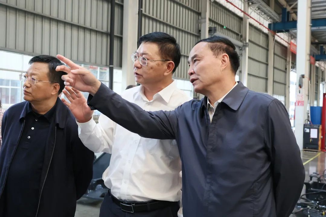 20230525161907_57792 李文荣调研3868la银河总站智能