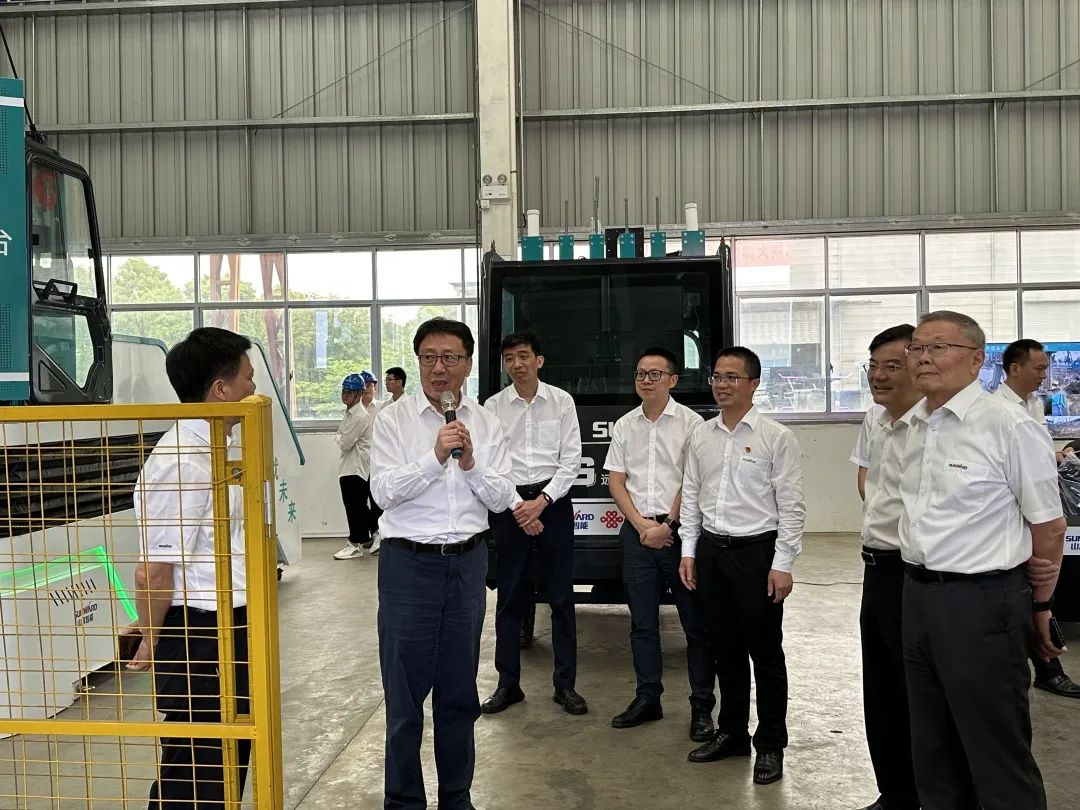 20230607082054_46852 中国联通集团副总经理梁宝俊到访3868la银河总站智能