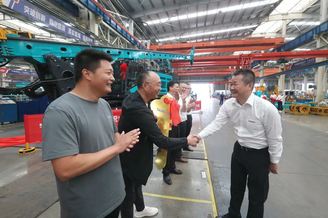 20230620082340_35512 助力“双碳”、绿动将来!3868la银河总站智能增程式电动旋挖钻机、液压混合动力旋挖钻机齐交付