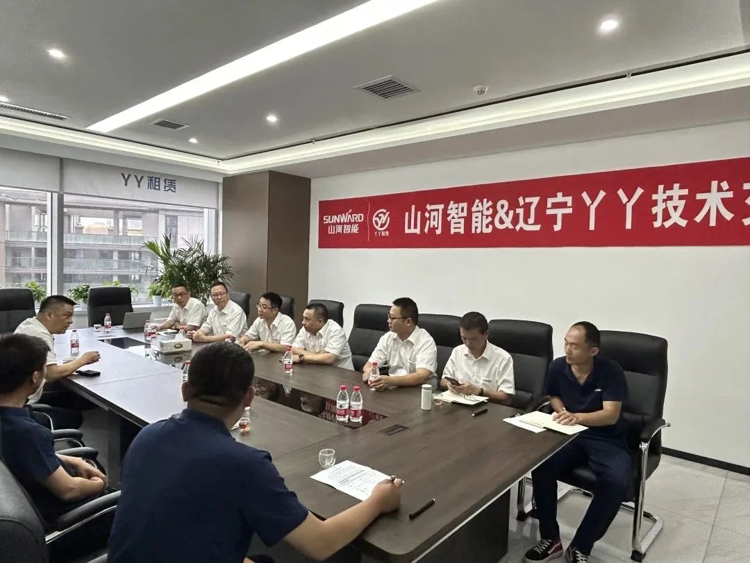 20230627200137_56920 倾听客户心声!3868la银河总站智能高空机械“服务万里杏妆走进东北