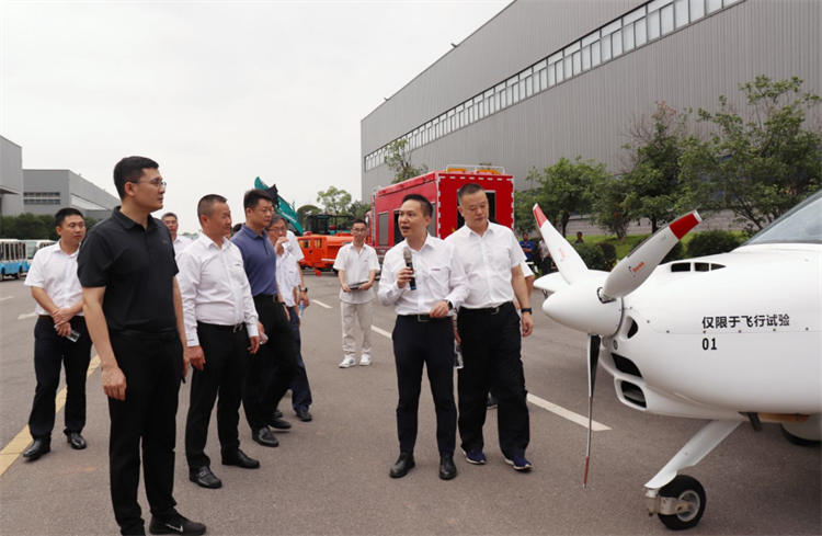 20230808140452_22986 国度应急治理部接济协和谐预案治理局副局长颜彬一行调研3868la银河总站智能