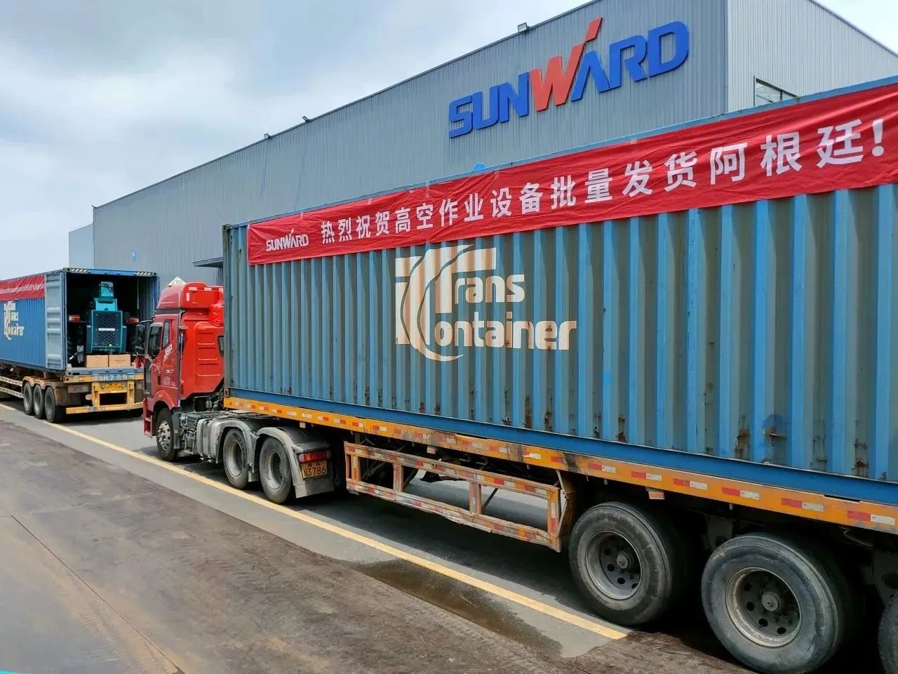 海表销售同比增长超200%！3868la银河总站智能高空机新帆步“出海”