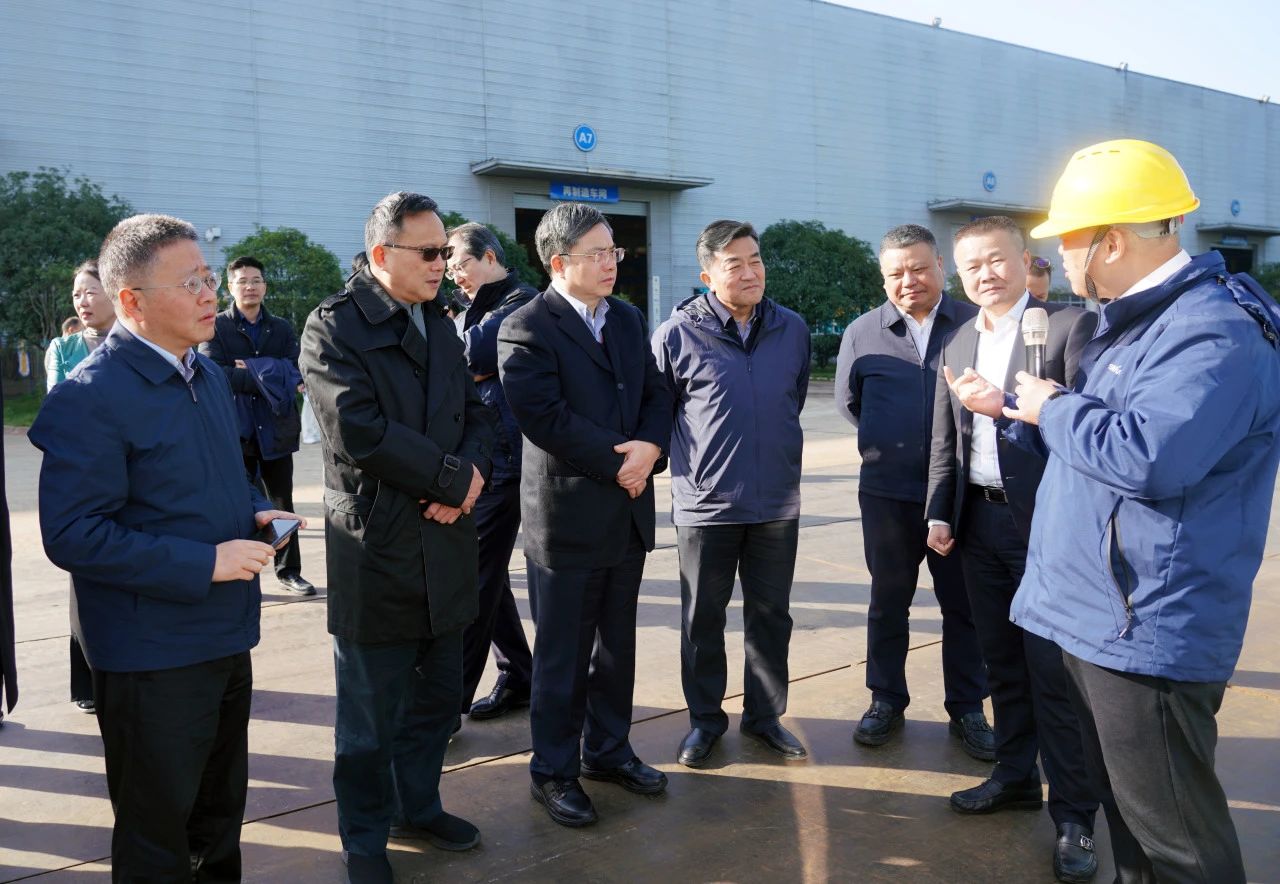 聚焦设备再造作!上海市政协副主席、党组副书记肖贵玉带队调研3868la银河总站智能