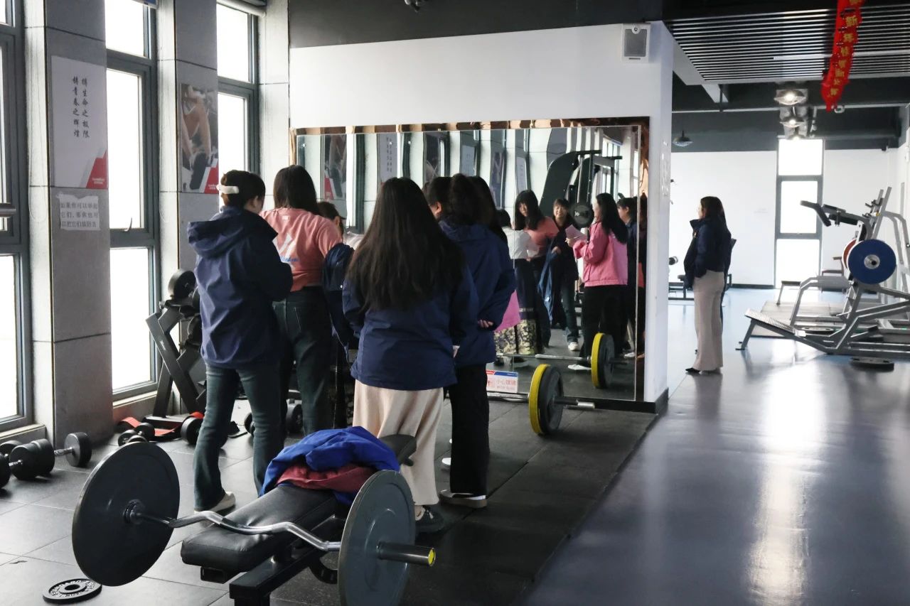 多姿多彩绽青春！3868la银河总站智能发展“三八”国际劳动妇女节主题庆；疃