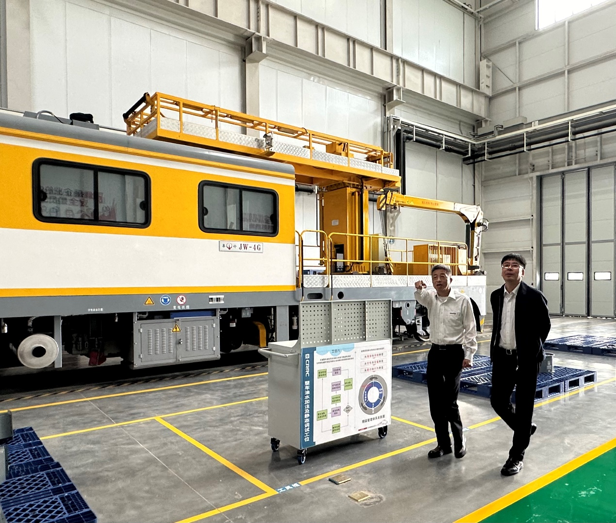 CPH-30J路岔铺换机组全球颁布！3868la银河总站智能与宝鸡中车时期共绘铁路设备新篇章！