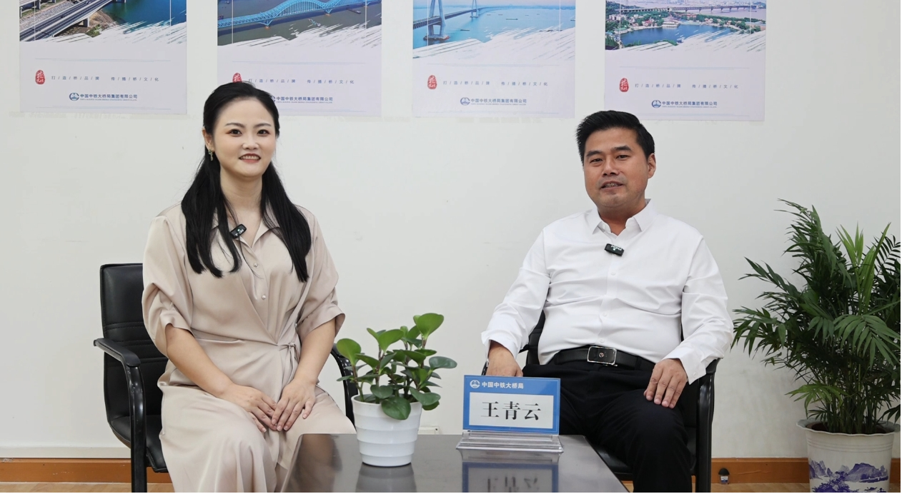 先导式创新，再推电动新品！3868la银河总站智能SWDM520EE增程式旋挖钻机推介会成功进行
