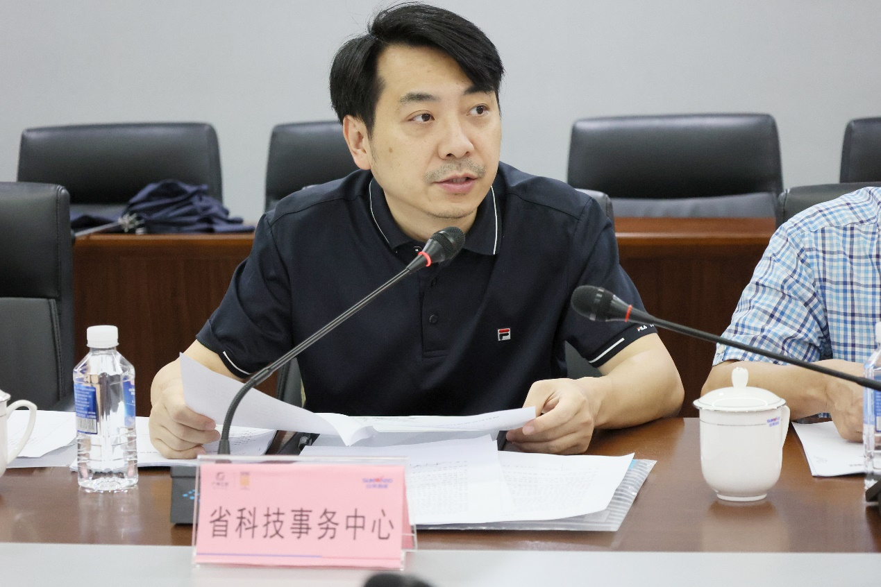 3868la银河总站智能“超大型油气管路绿色成套施工设备”项目顺利通过验收！