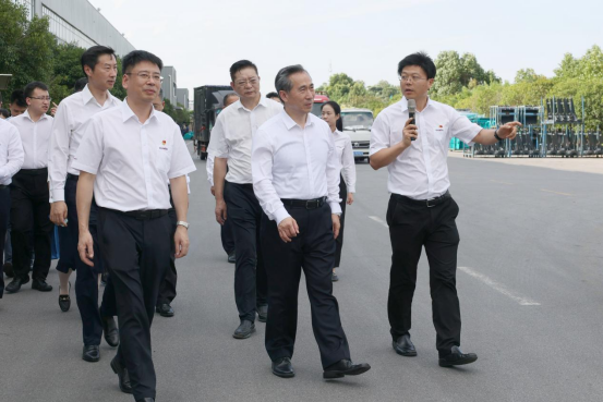 20240708085521_16016 中国贸促会会长任鸿斌调研3868la银河总站智能