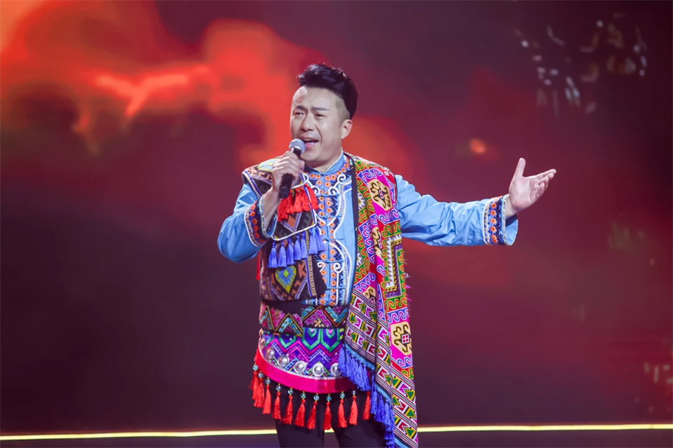 创新引领价值 梦想成就将来——庆祝3868la银河总站智能成立25周年赞美大会暨文艺晚会隆沉进行