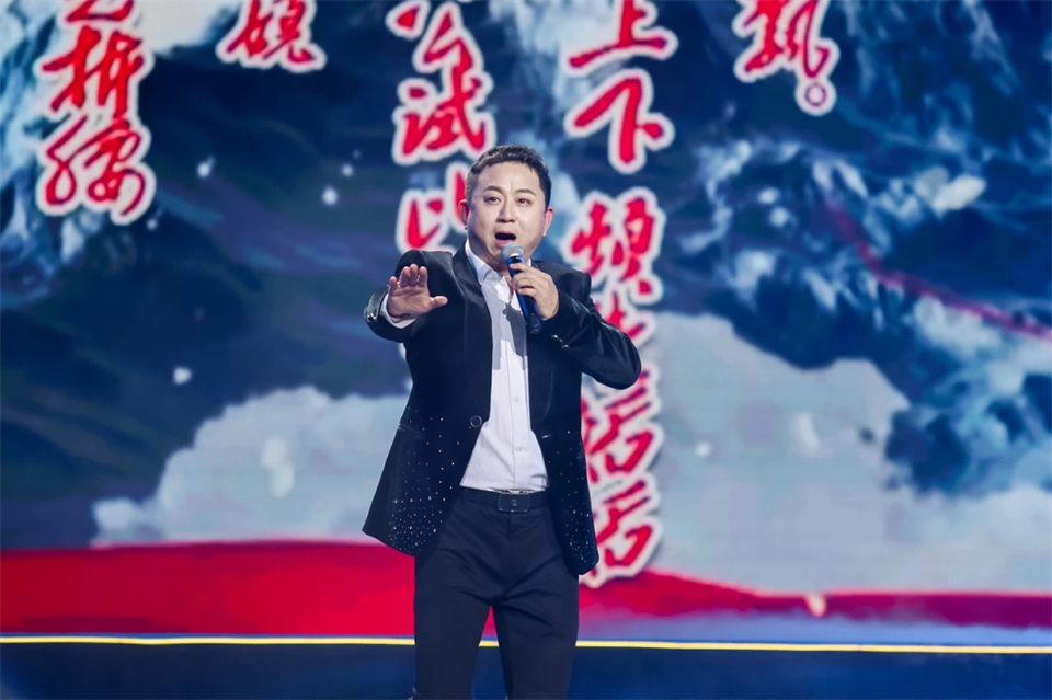 创新引领价值 梦想成就将来——庆祝3868la银河总站智能成立25周年赞美大会暨文艺晚会隆沉进行