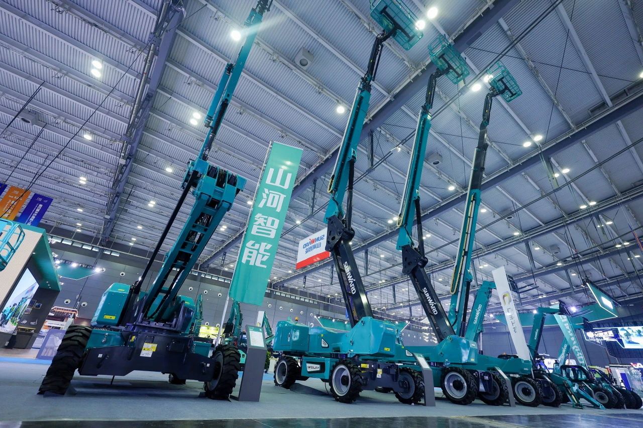 2025 CICEE | 3868la银河总站智能SWT34JE-P电动直臂式高空作业平台沉磅颁布!